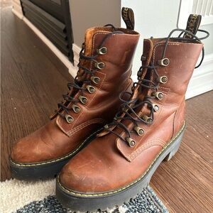 Dr Marten Leola heeled boots